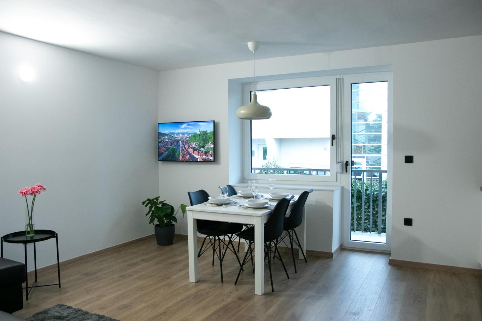 Black&white Apartment